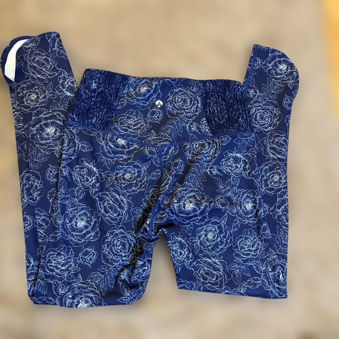 SUKALAスカーラ ブルーミングフラワーレギンス M ネイビー　未使用品