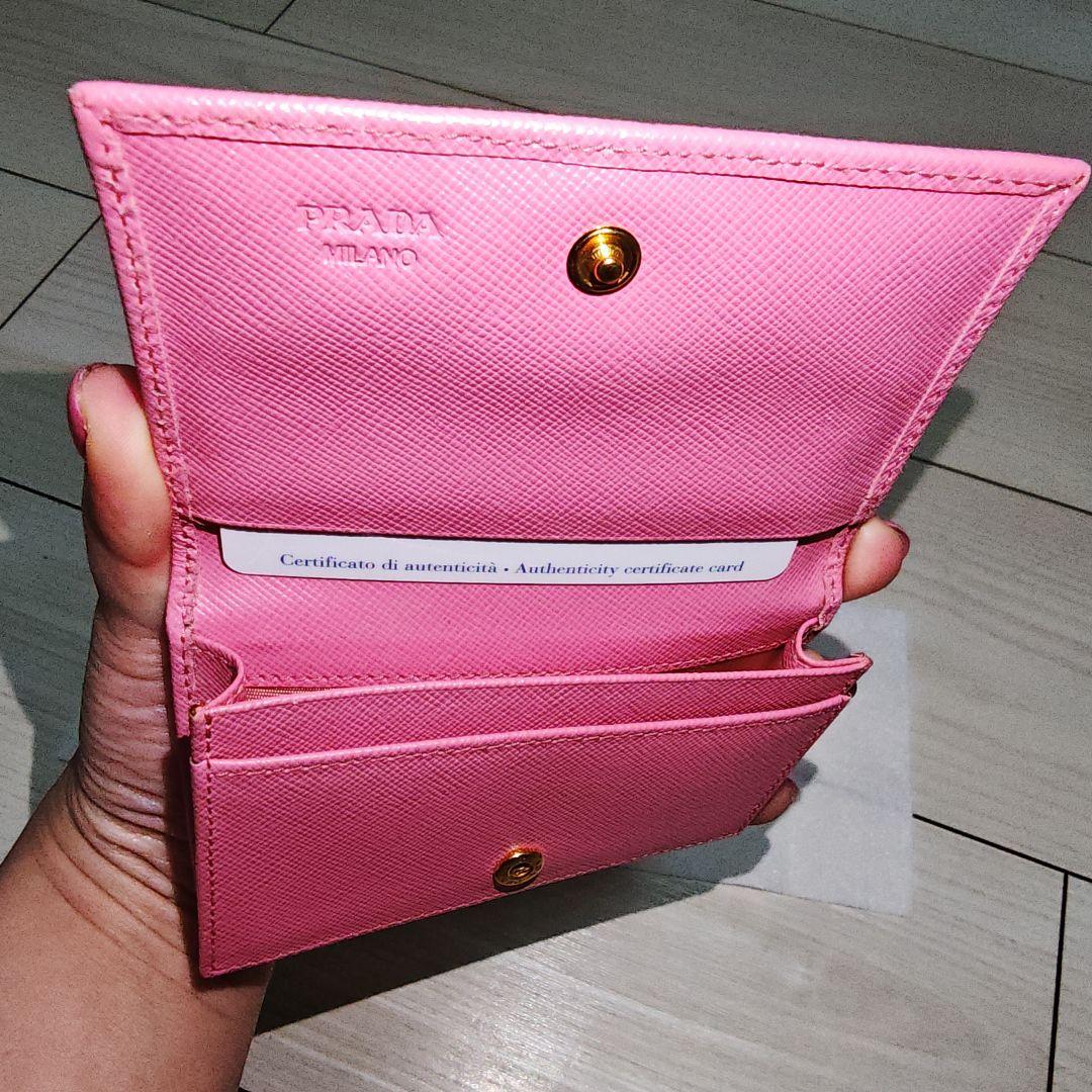 PRADA ピンク 名刺入れ 未使用新品箱付き