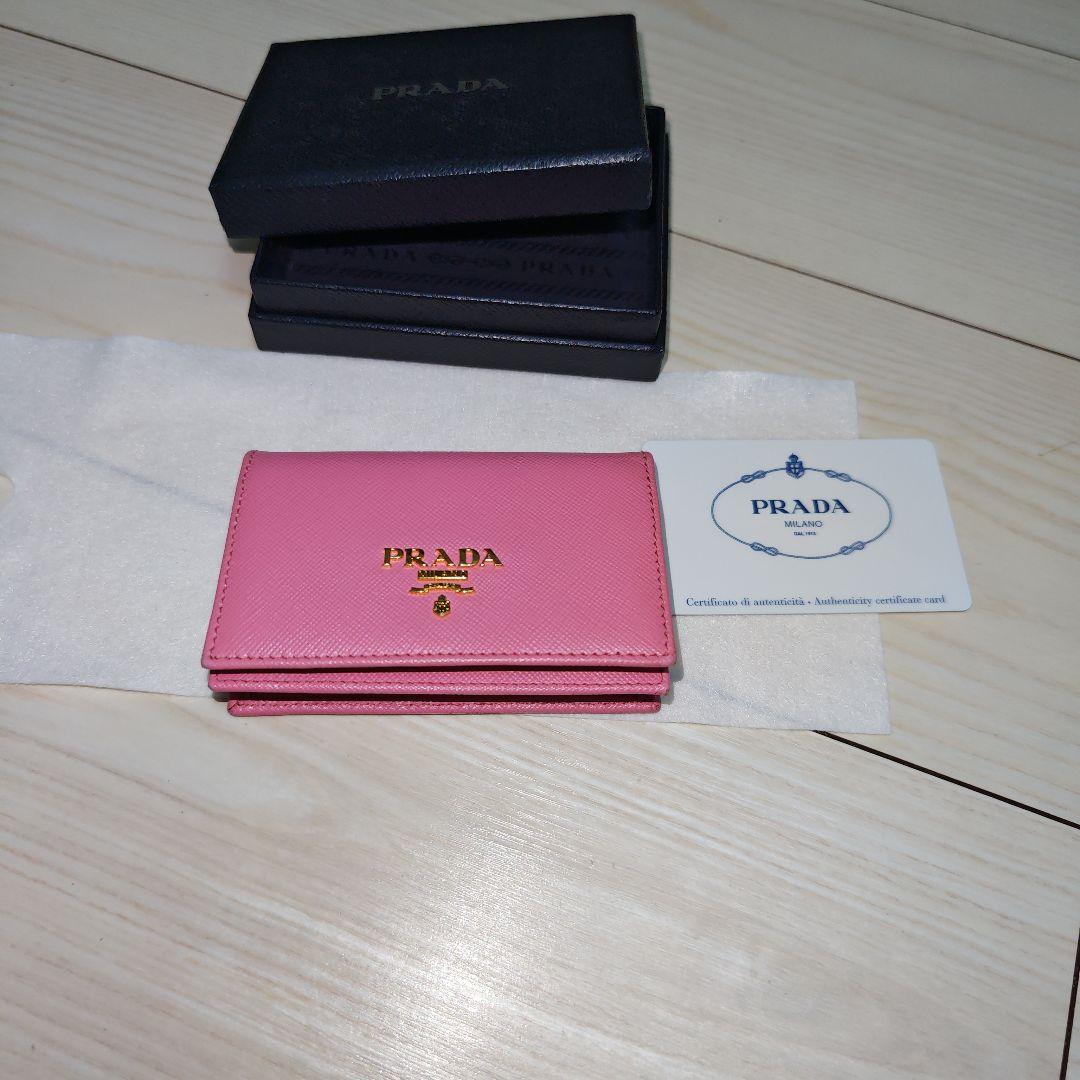 PRADA ピンク 名刺入れ 未使用新品箱付き