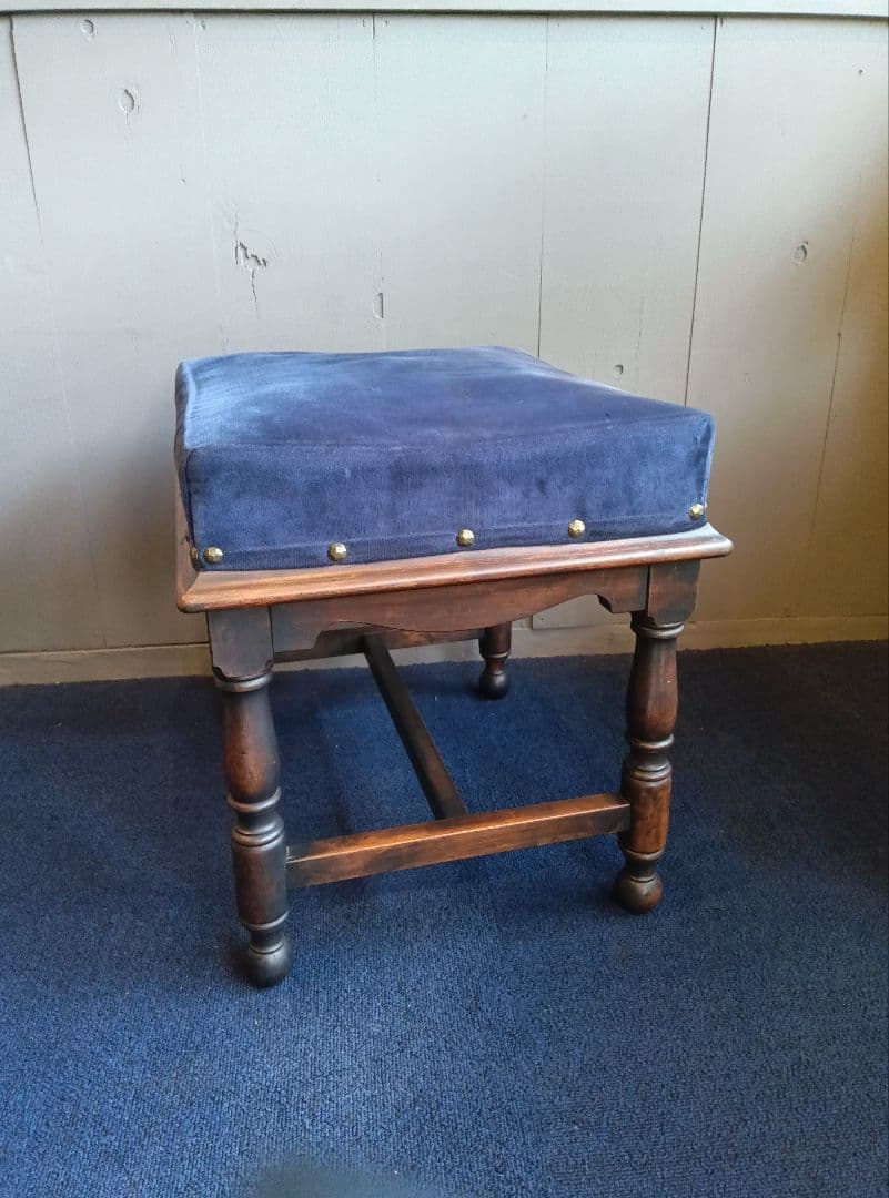 木製クラシックスツール ネイビー　ヴィンテージ　レトロ