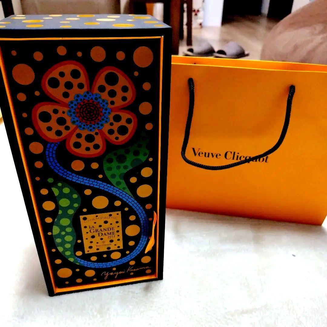 草間彌生　Veuve clicquot