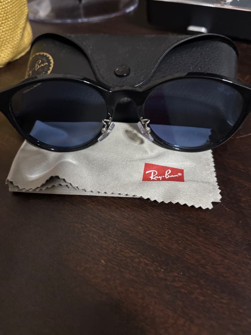 【美品】Ray-Ban 0RB4334D ユニセックスサングラス 大人
