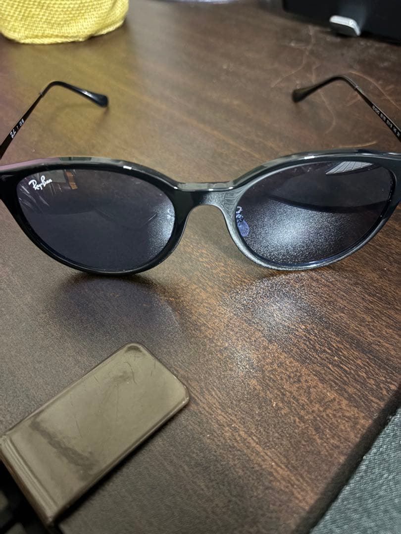 【美品】Ray-Ban 0RB4334D ユニセックスサングラス 大人