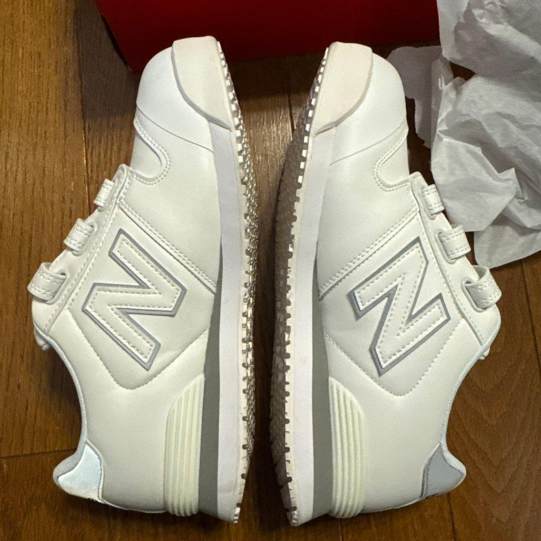 24.5センチNew Balance ホワイト スニーカー安全靴JSAA A種