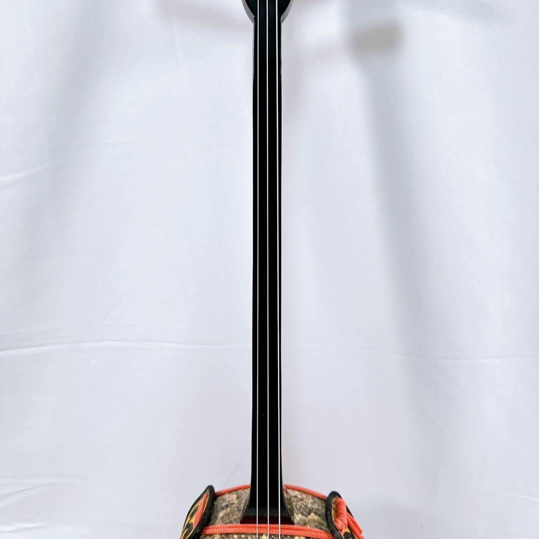 【美品】沖縄三線 蛇皮線 本皮 蛇皮 三味線 本蛇皮 民族楽器 黒漆
