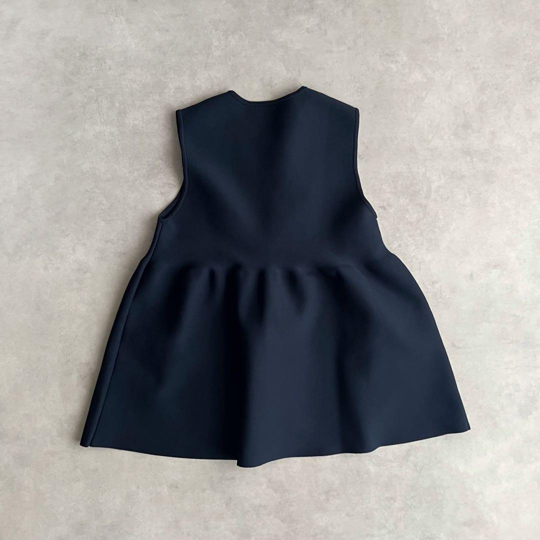 UNITED ARROWS P フリル ニットベスト　ネイビー