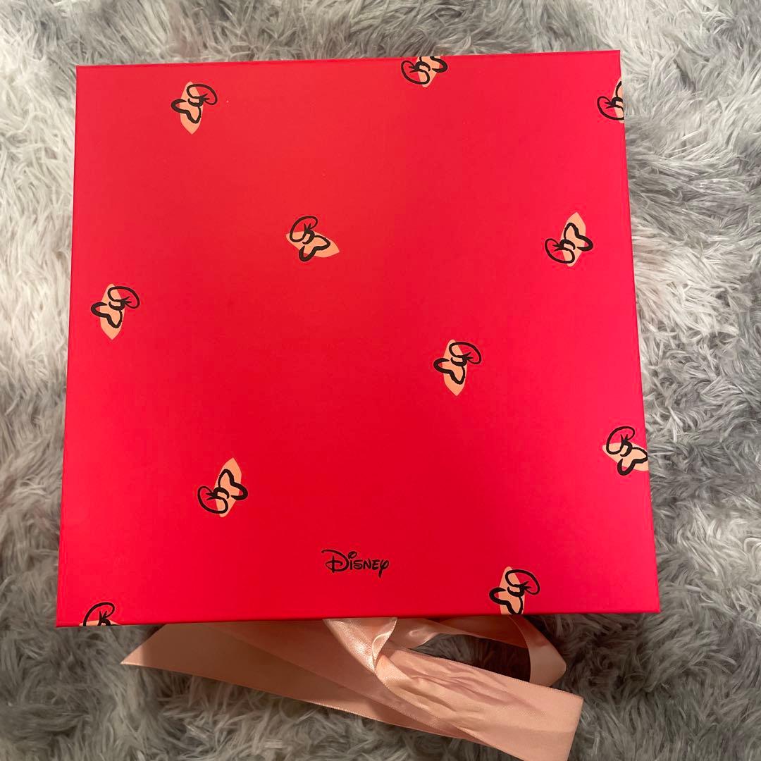 限定　ラリン LALINE スノーホワイト ボディークリーム ディズニーコラボ