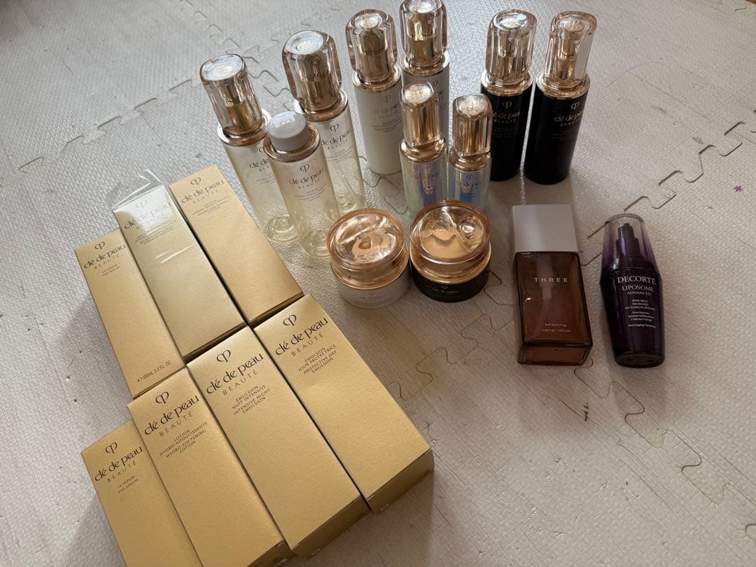 clé de peau 【空容器　空箱】