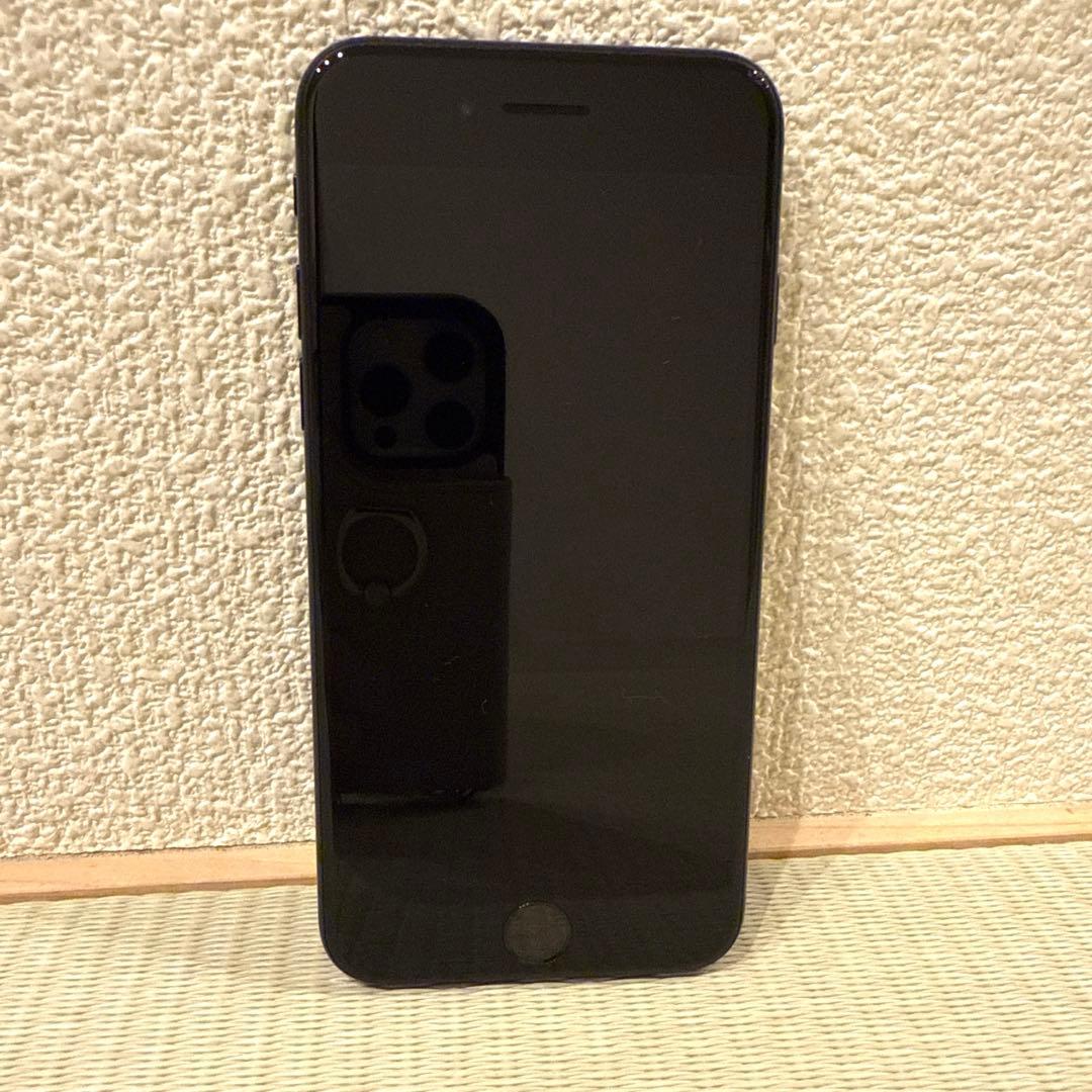 Apple iPhone SE第二世代　ブラック 64GB 電池82%