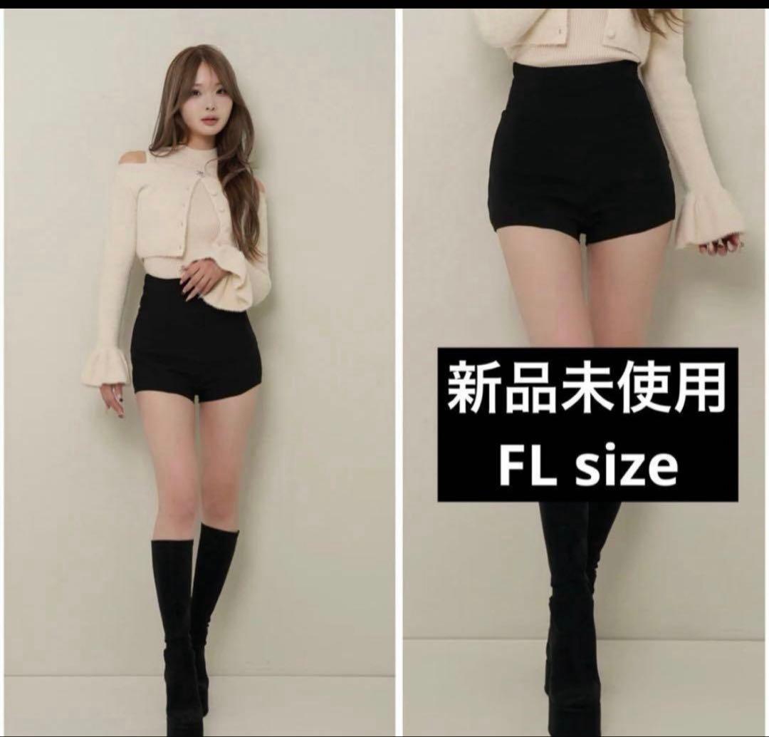 ダーリッチ美シルエットショートパンツ