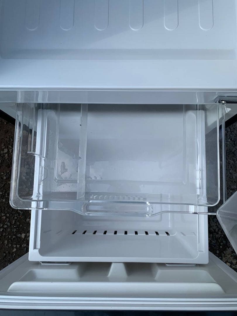 ♻️送料設置無料　Hisense 2ドア冷凍冷蔵庫　HR-D15AB