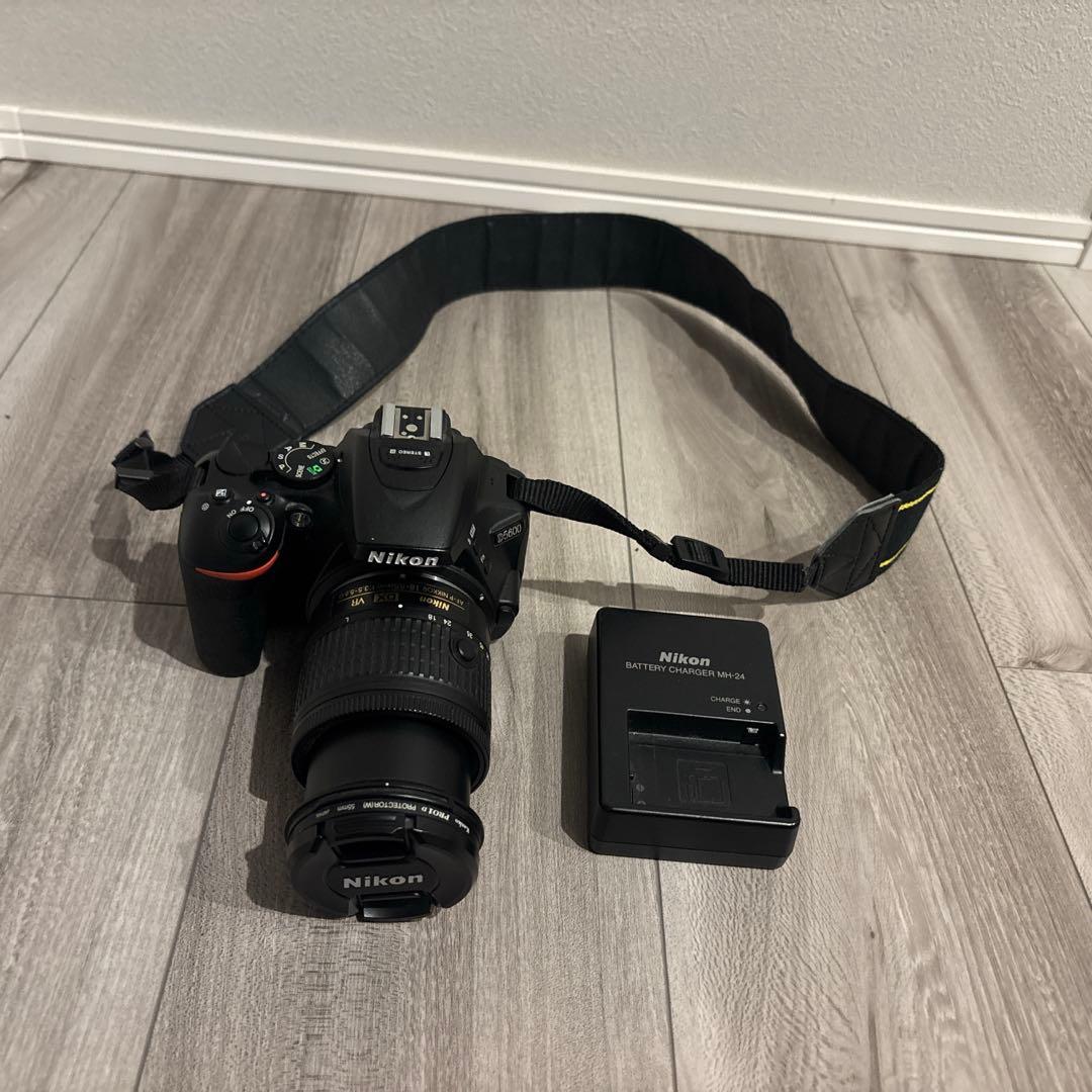 ユキ カメラ⭐️フォロー割＆即日発送✨ Nikon d5600