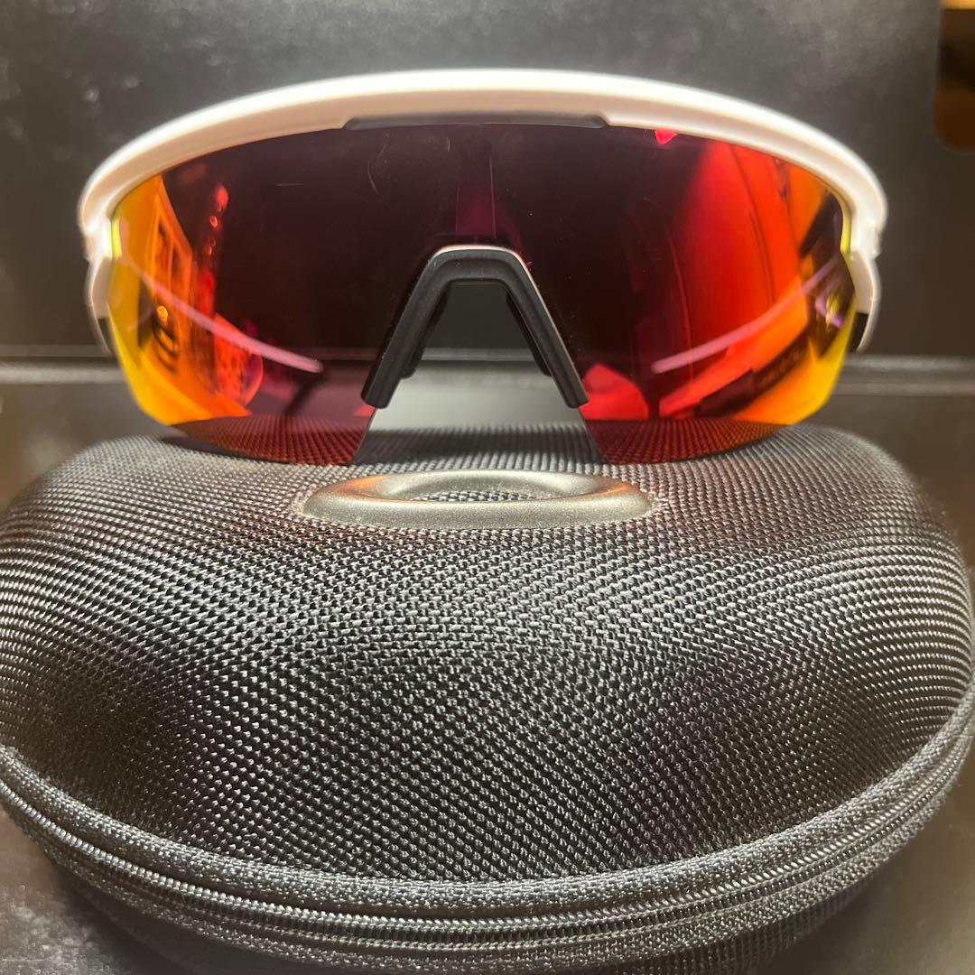 Oakley SPHAERA OO9403-1136 ホワイト お値下げ可能