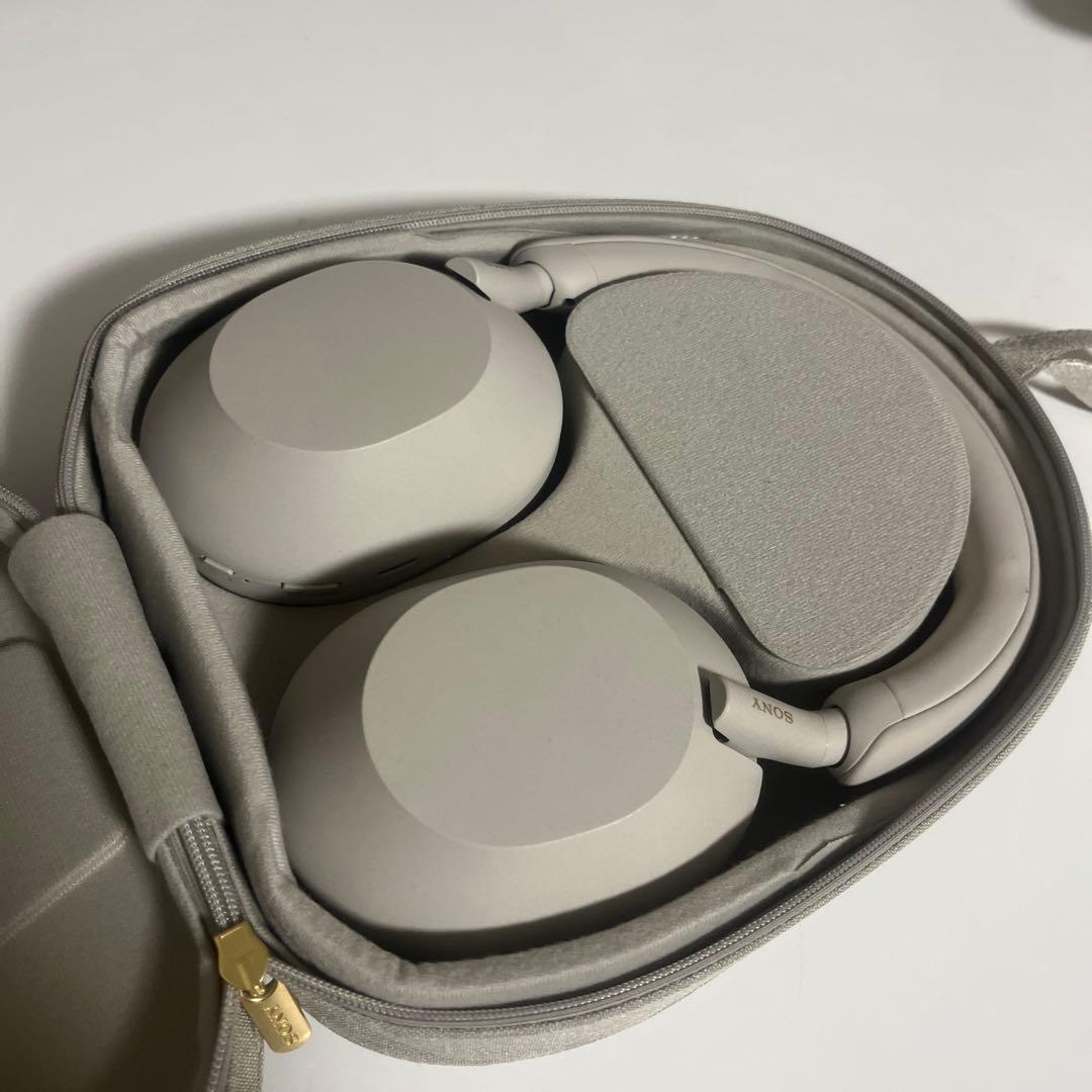 ソニー　WH-1000XM5 sony