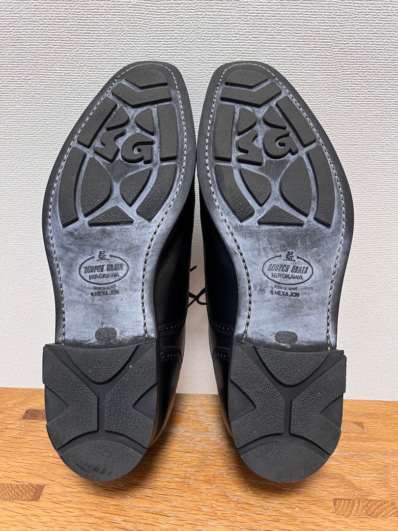 スコッチグレイン メダリオンデザインシューズ