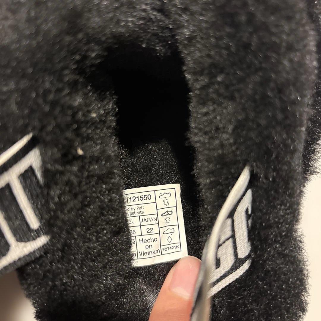 UGG サンダル モコモコ ファー 22cm
