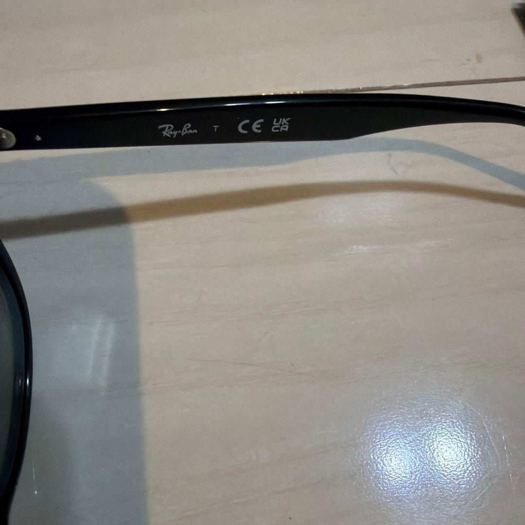 【タカ】Ray-Ban サングラス ライトグレーケース付き