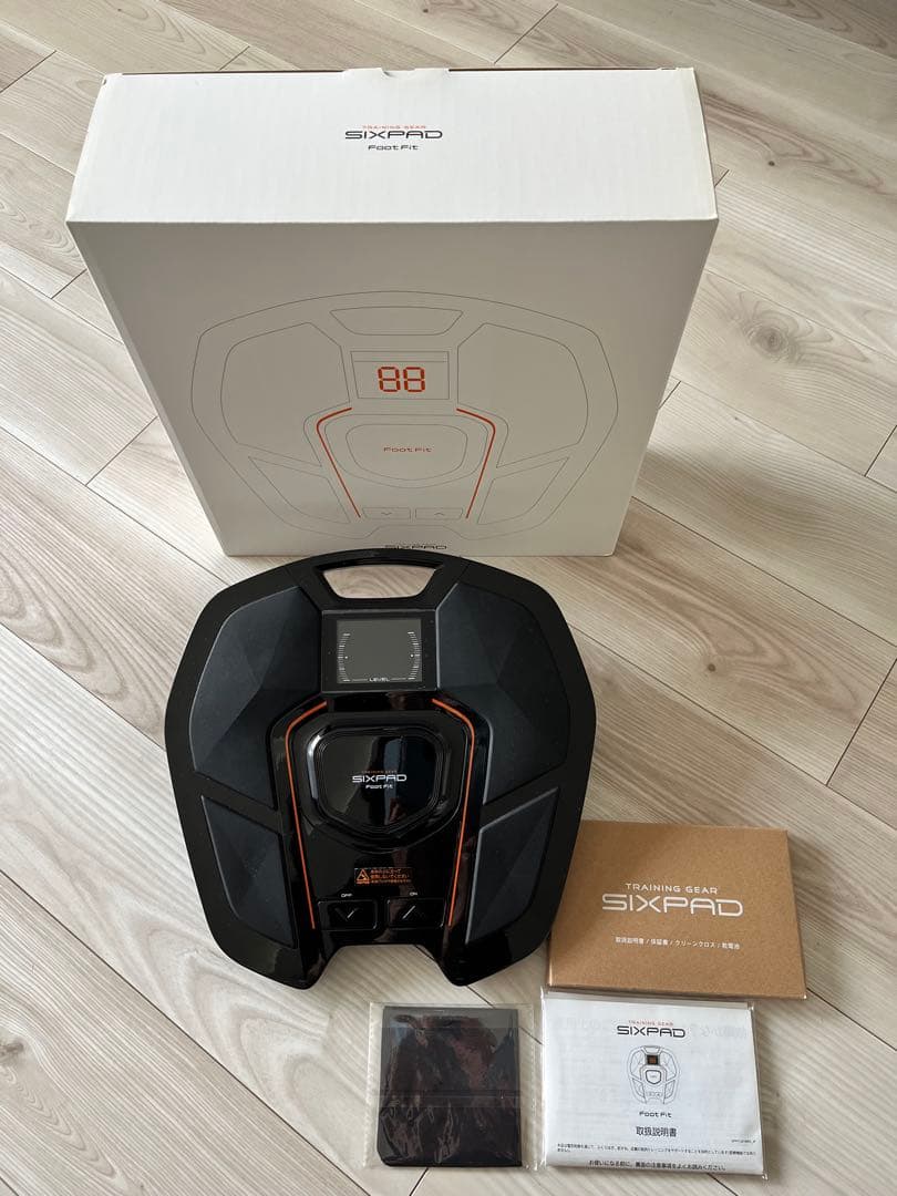 ★SIXPADフットフィット箱付き美品