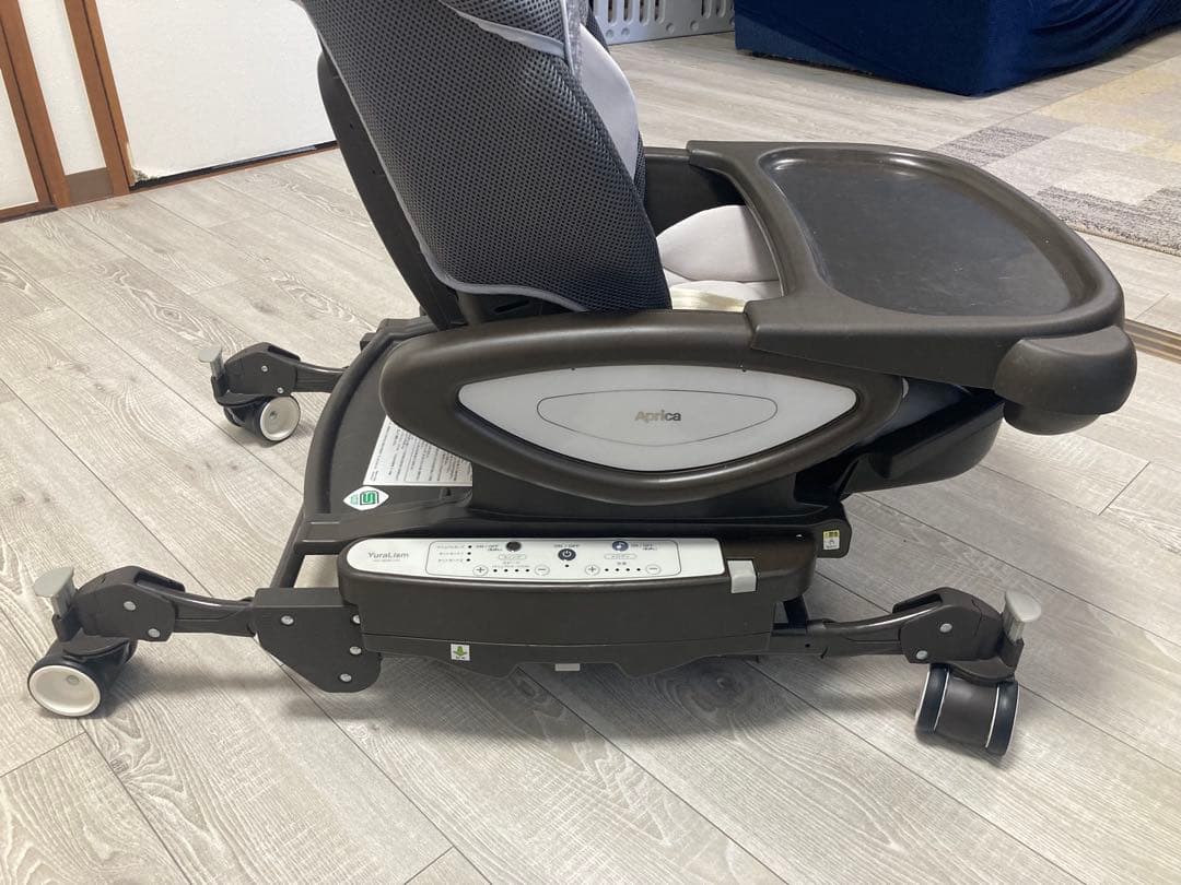 まゆみ　Aprica ユラリズム オートライト