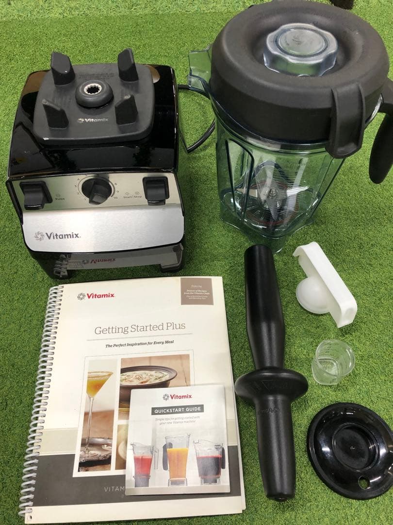 Vitamix 高性能ブレンダー 本体と付属品