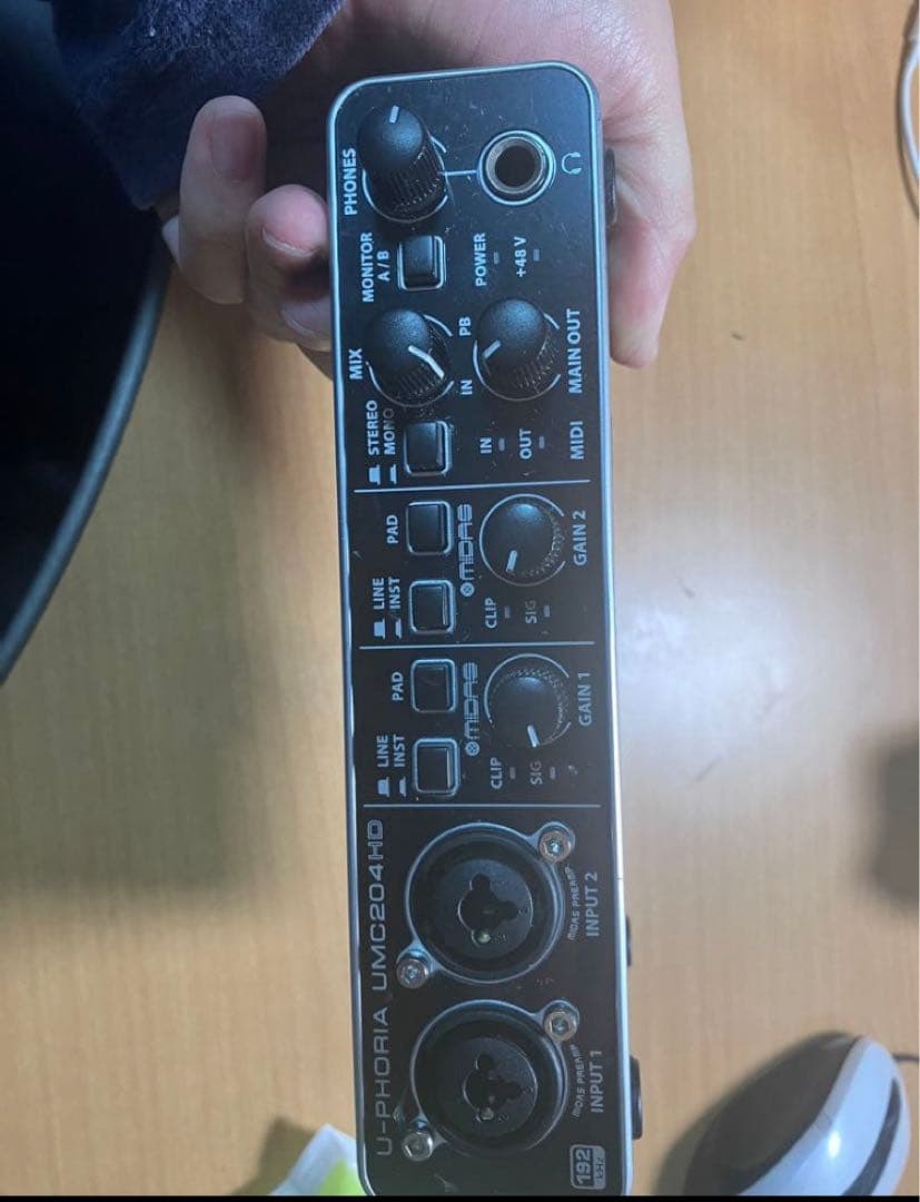 DTM・DAW behringer U-PHORIA UMC204HD