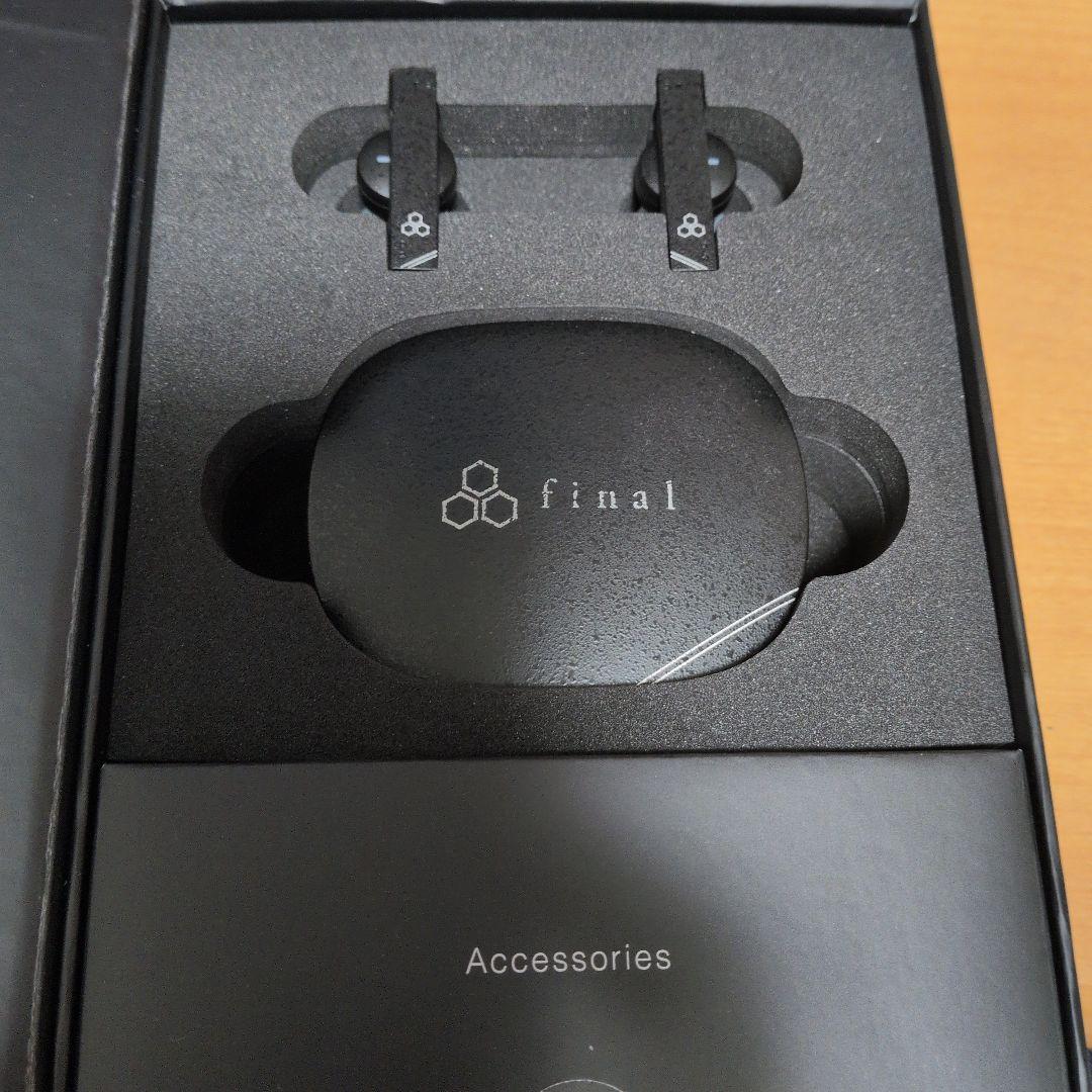 final ZE8000 MK2 ブラック ワイヤレスイヤホン 【中古】