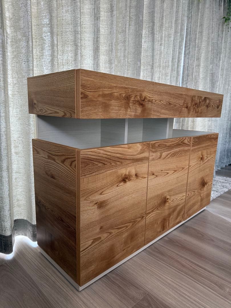 リビングボード　最終処分価格　10/18日まで