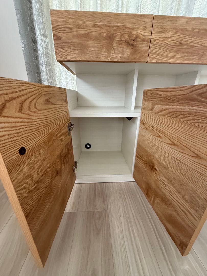 リビングボード　最終処分価格　10/18日まで