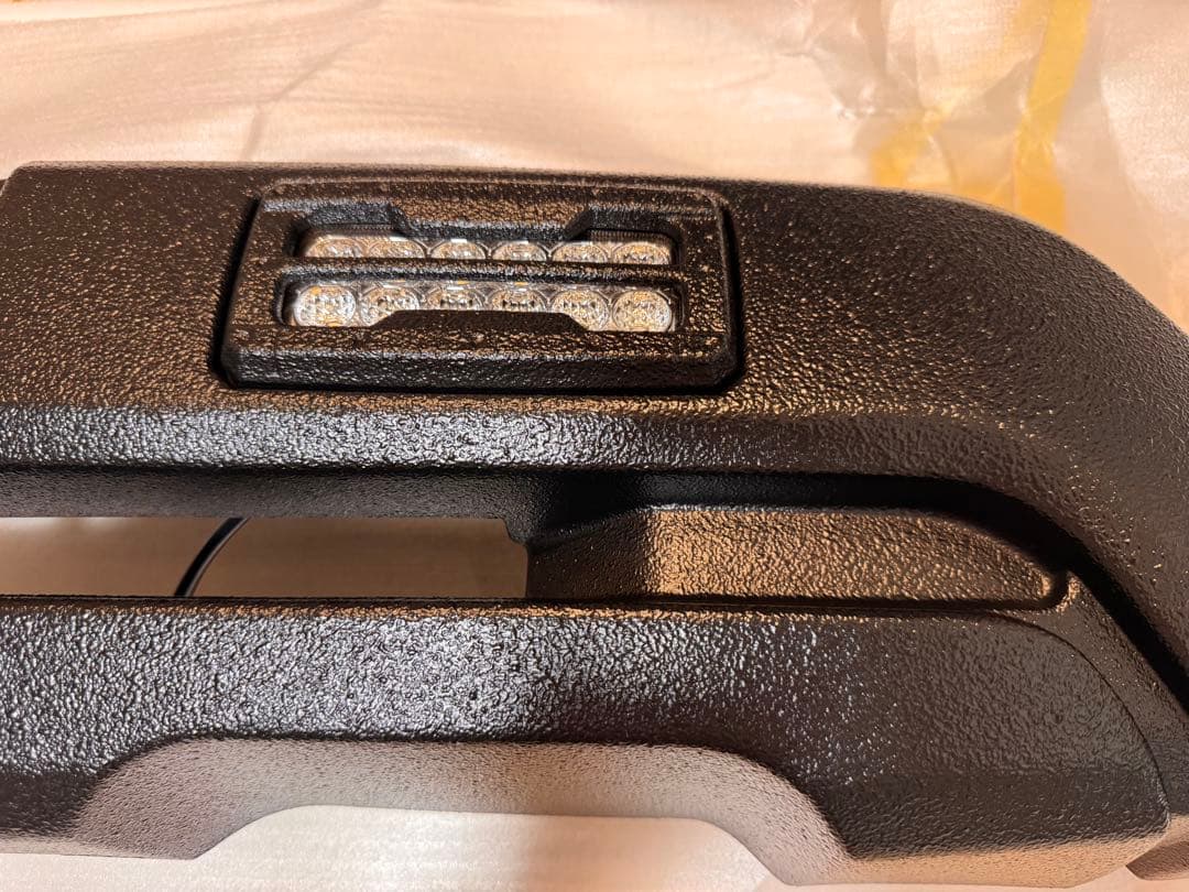 ハイエース　バンパーガード　ラプター塗装品 オフロード　TRD風