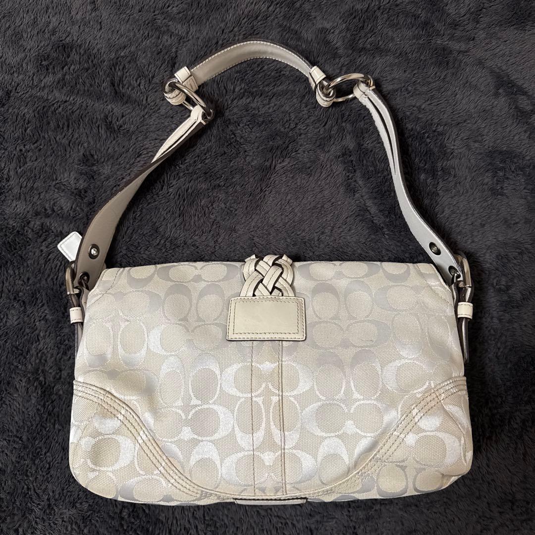 【美品】COACH ソーホー ミニシグネチャー フラップ ワンショルダーバッグ