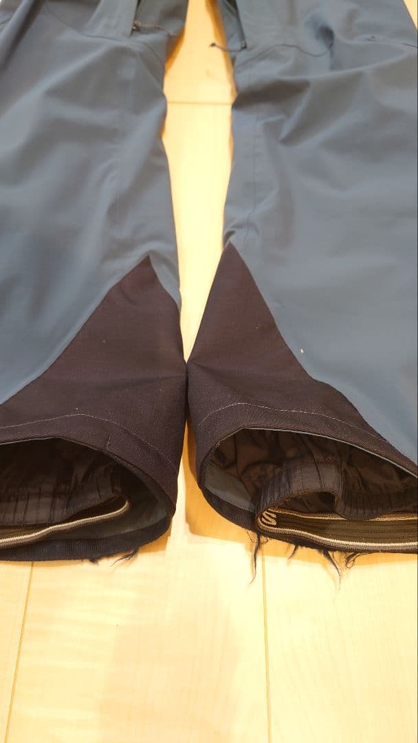 SALOMON　サロモン　スキーウェア　パンツ(サスペンダー付き)ブルーSサイズ