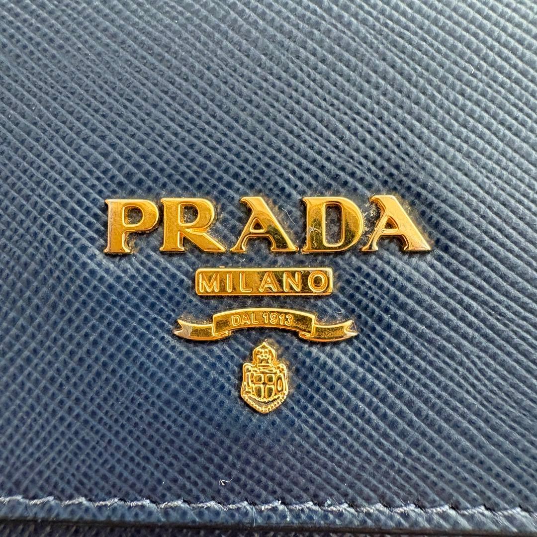 美品　PRADA　名刺入れ ネイビー サフィアーノレザー