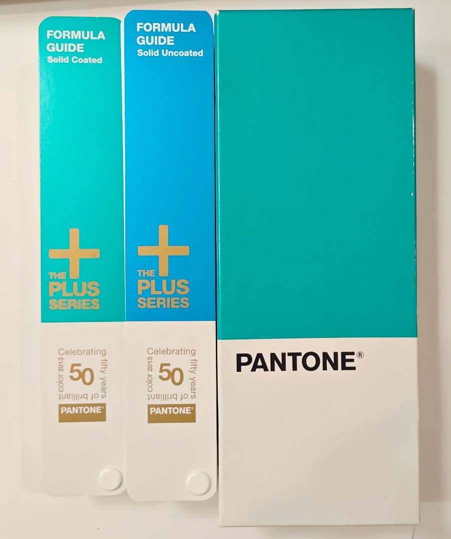 PANTONE フォーミュラガイド　色見本