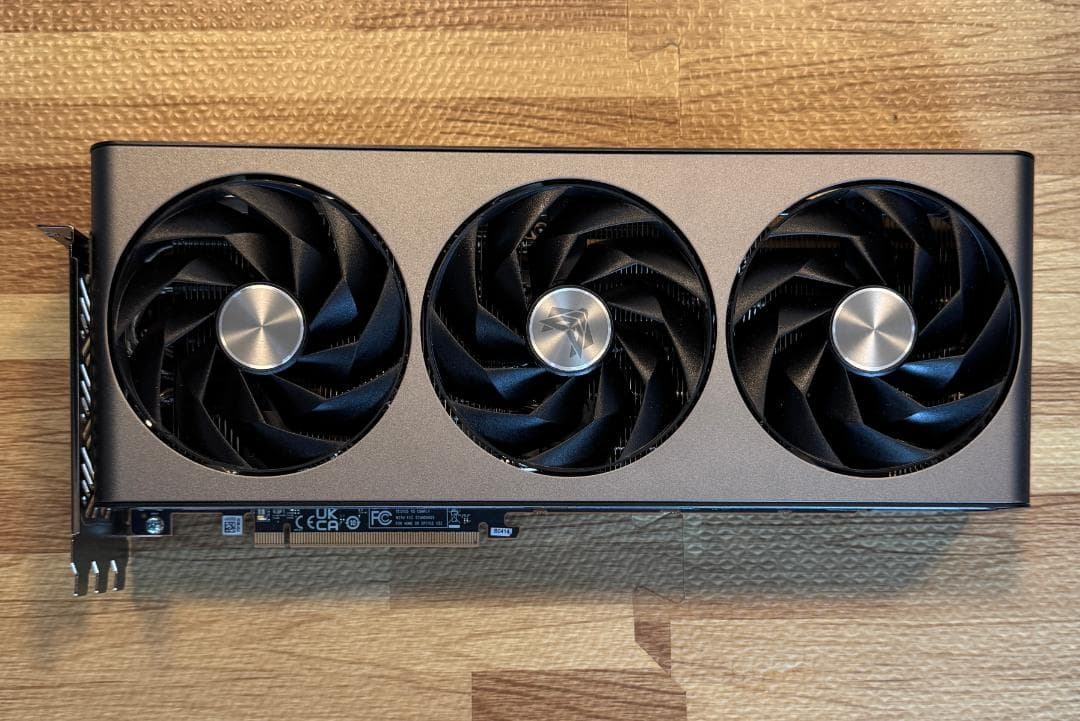 SAPPHIRE NITRO+ Radeon RX 7800 XT 中古品