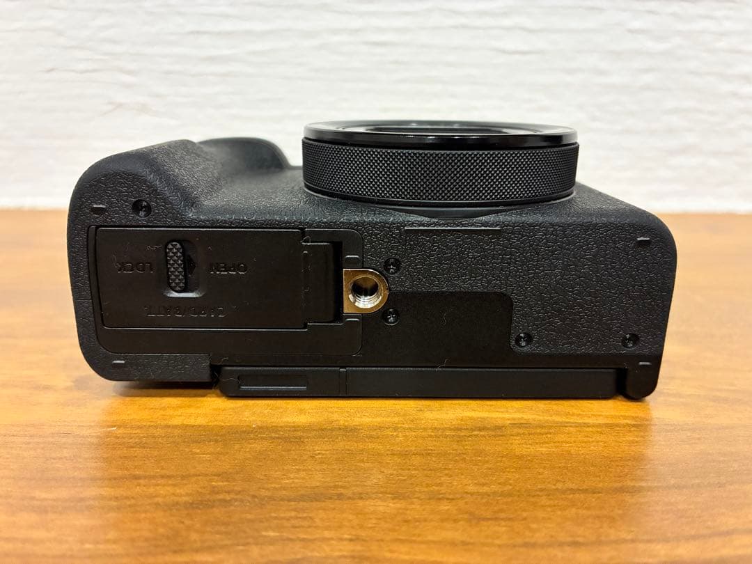 CANON PowerShot V1 （パワーショット V1）