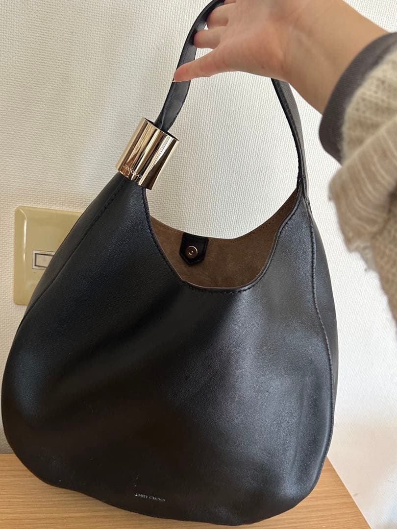Jimmy Choo ブラックレザー ショルダーバッグ　STEVIEジミーチュウ