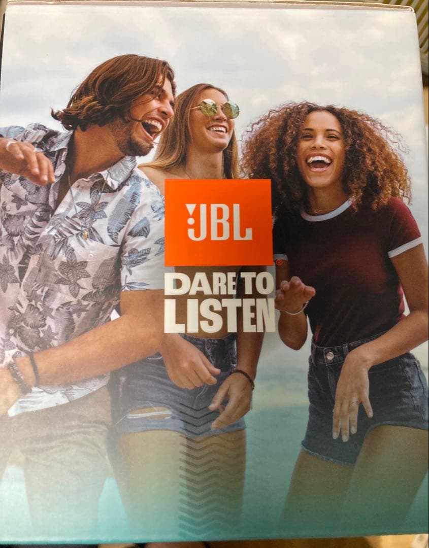 国内正規品　JBL CHARGE6 保証書貼付用レシート付　ファンキーブラック