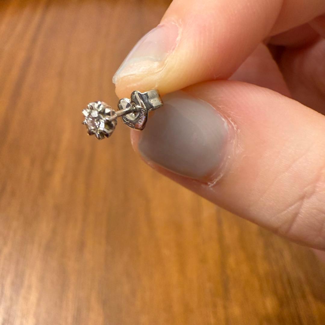 スタージュエリー　プラチナ　一粒ダイヤモンドピアス