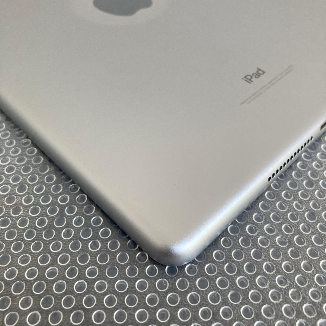 3972 美品☆電池良好☆iPad5 第5世代 32GB WIFIモデル☆