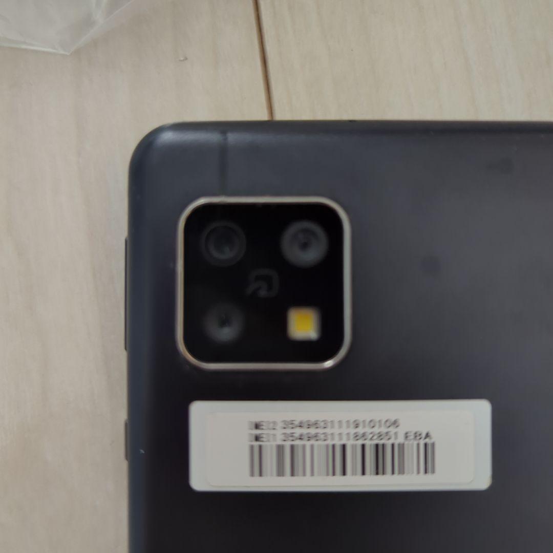 スマートフォン本体 日本語設定 充電器付き　アクオスセンス4