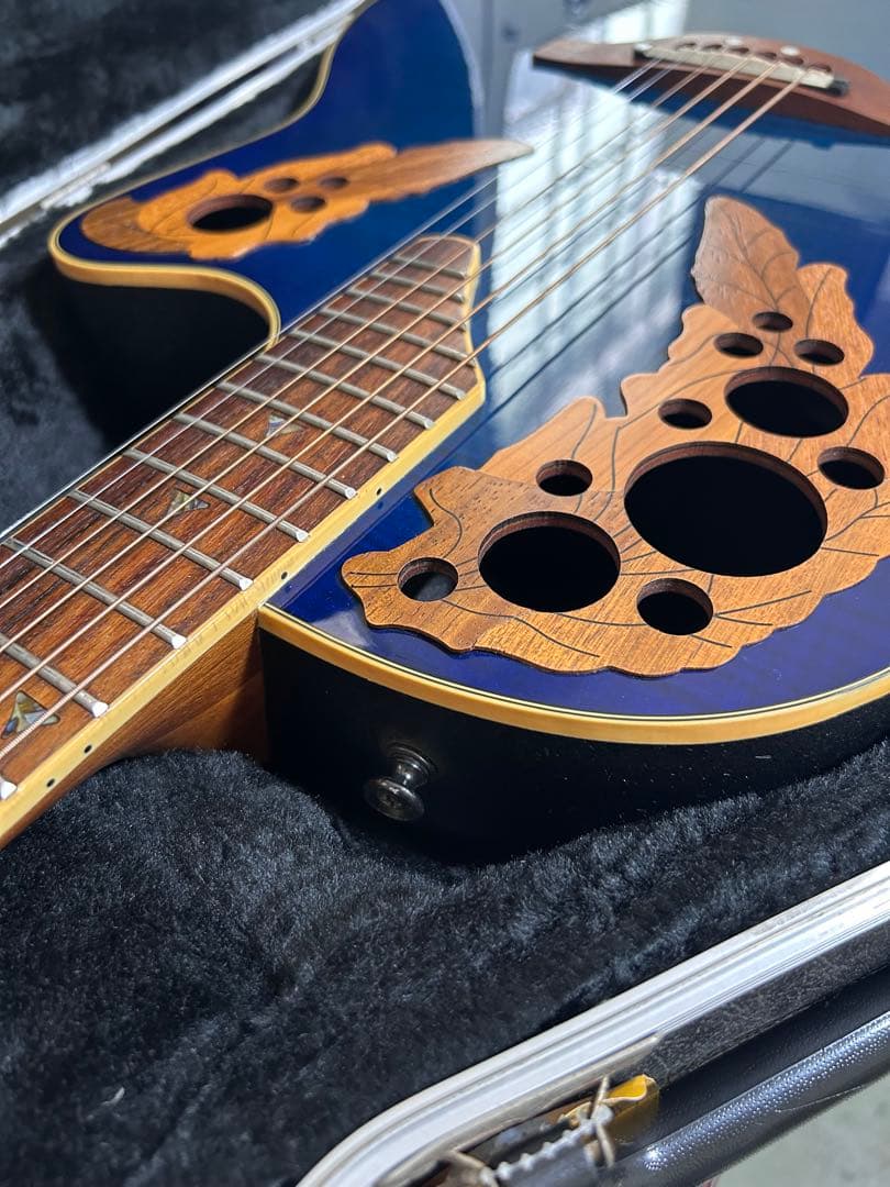 Ovation エレアコ　ギター 韓国製　美品　CSE44 ハードケース付き