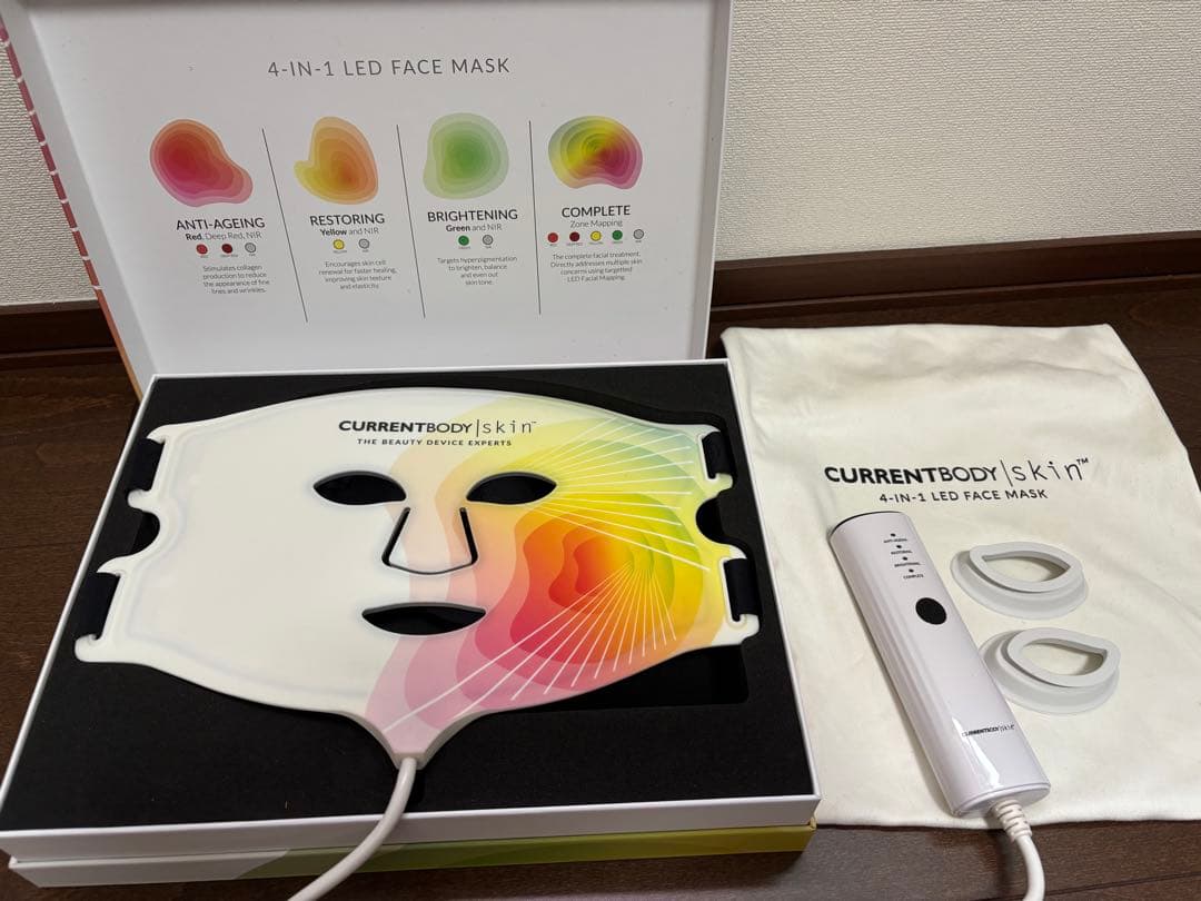 ボディ・フェイスケア CURRENTBODY skin 4-in-1 LED Face Mask