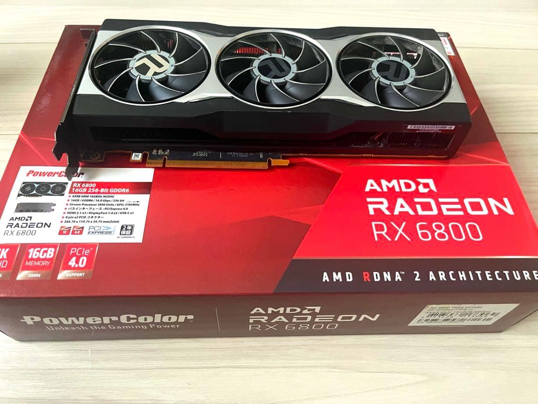 Radeon RX 6800 グラフィックボード