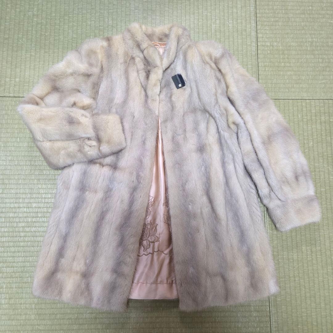 SAGAMINK デザインコート ホワイトパール 袖丈絞り 銀サガ ミンク