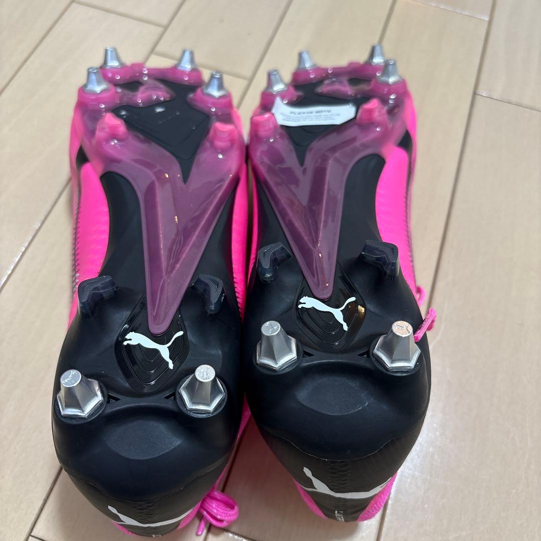 マダガスカルPUMA ULTRA ピンク スパイク　27.0cm SG