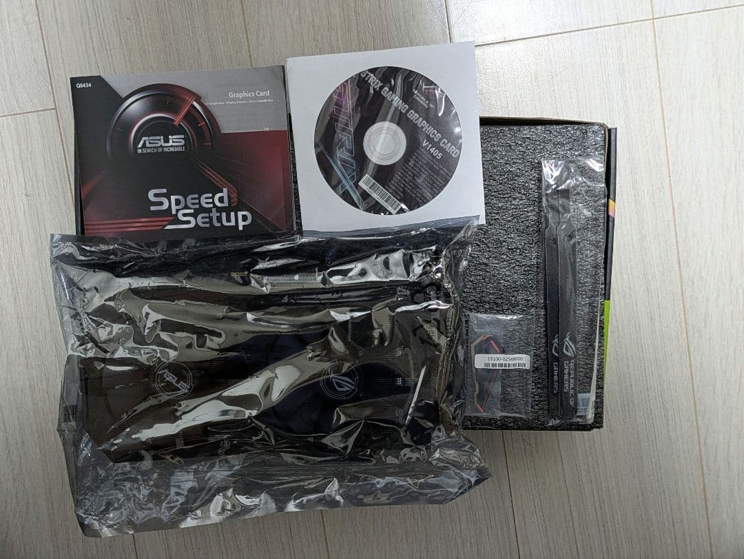 グラフィックボード・グラボ・ビデオカード ASUS ROG STRIX-GTX1050TI-04G-GAMING