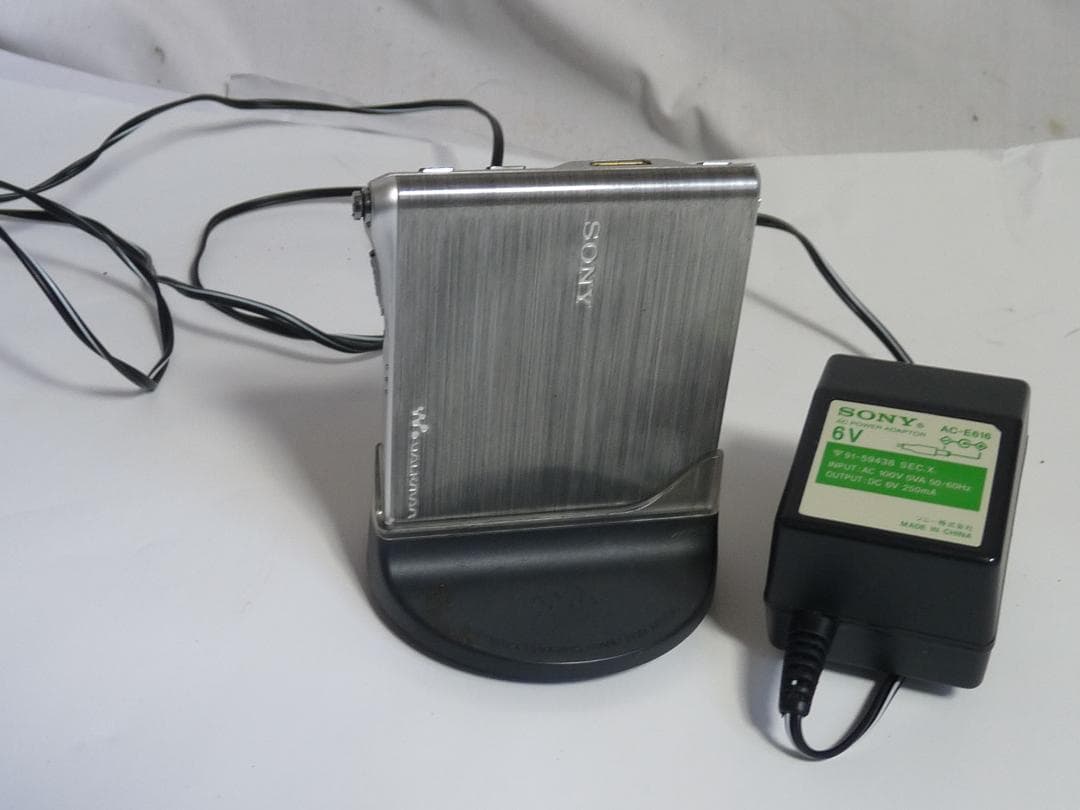 ジャンク　SONY MZ-E10 ウォークマン ポータブルMDプレーヤー