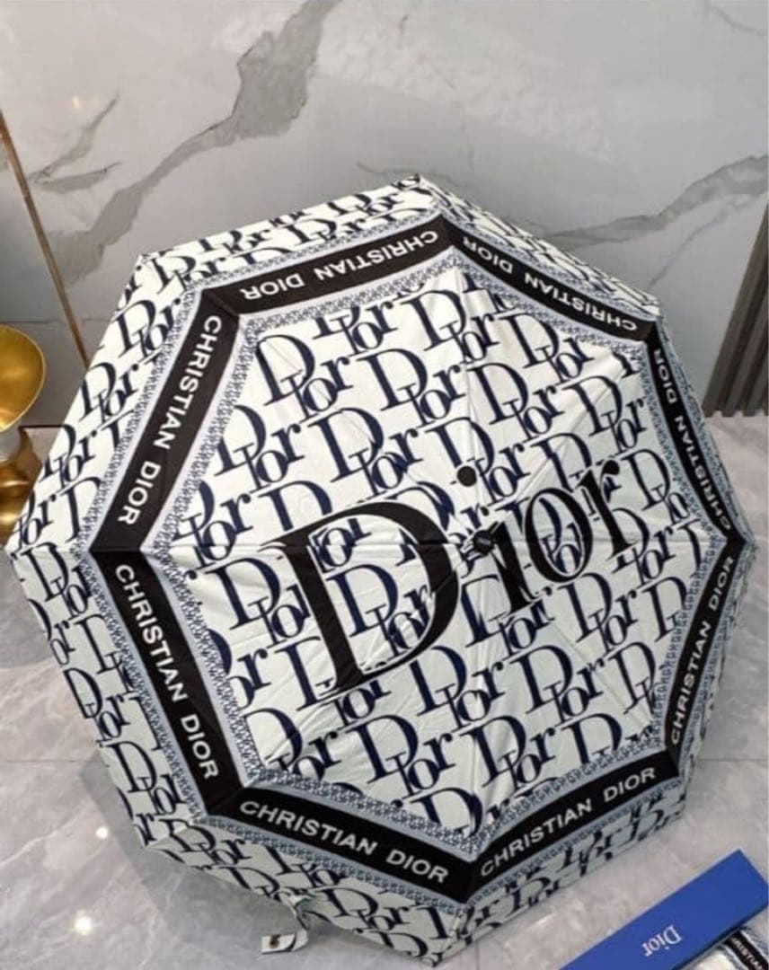 新品　Dior 折りたたみ傘 晴雨兼用　ロゴプリント　ネイビー