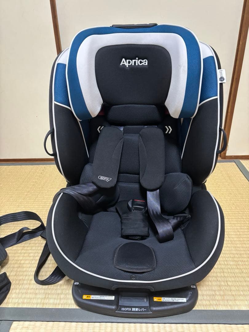 アップリカ⭐︎ジュニアシート⭐︎フォームフィット