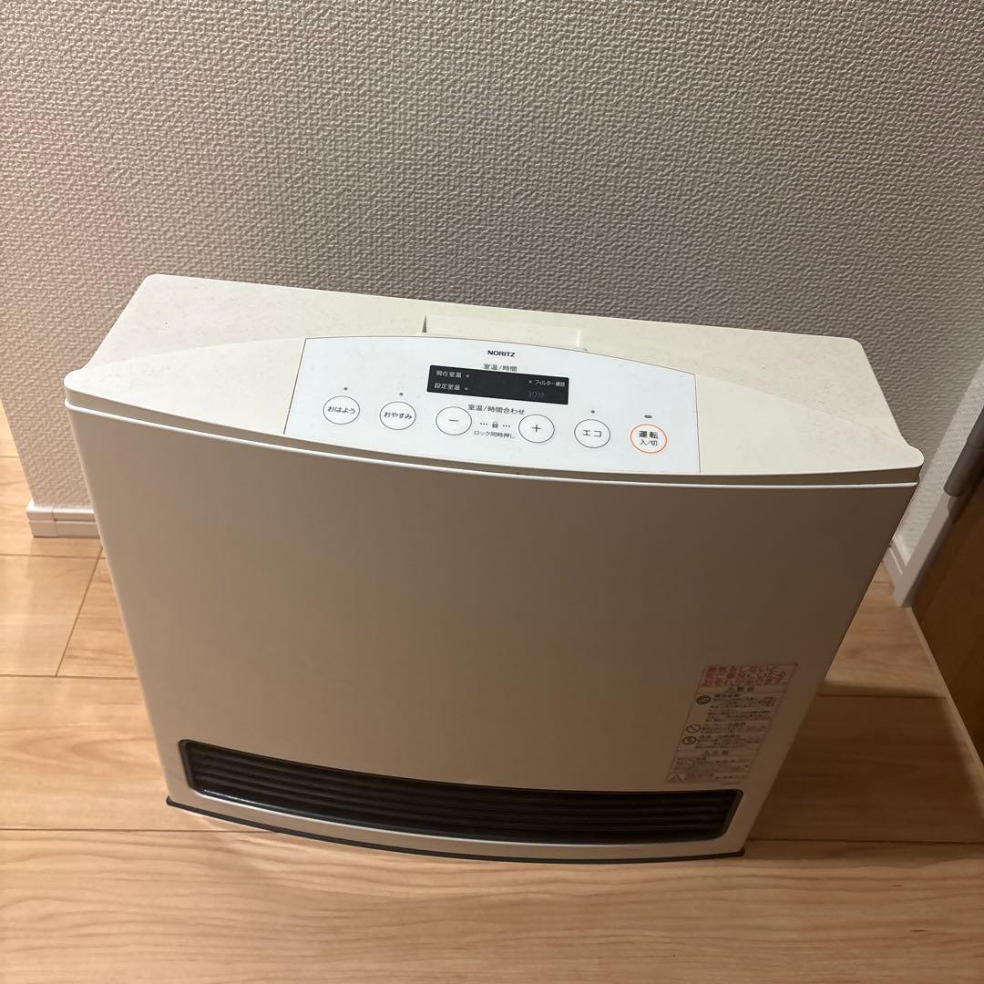 ガスファンヒーター デジタル表示 ホワイト